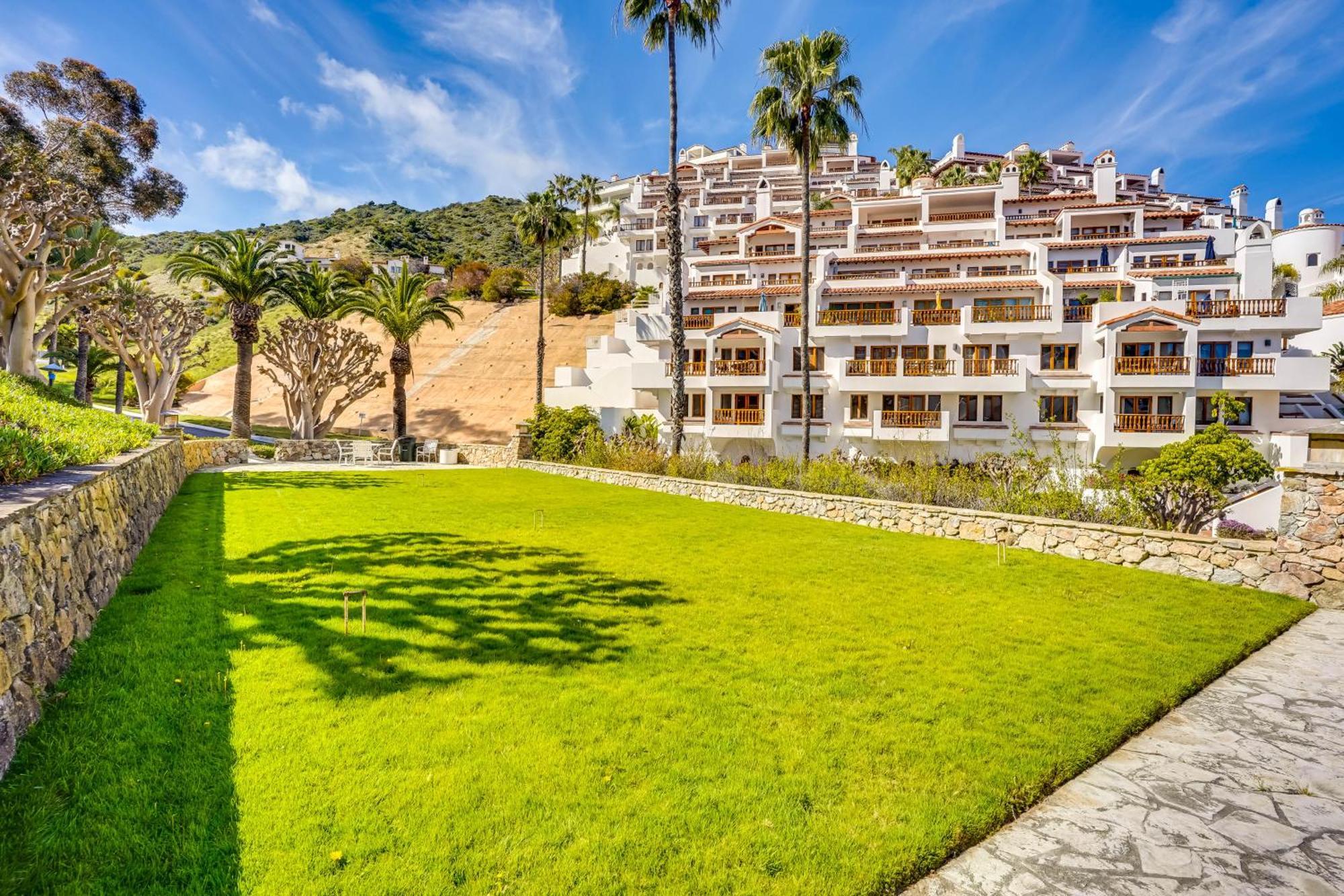 Bright Catalina Island Condo With Ocean Views! Avalon Bagian luar foto